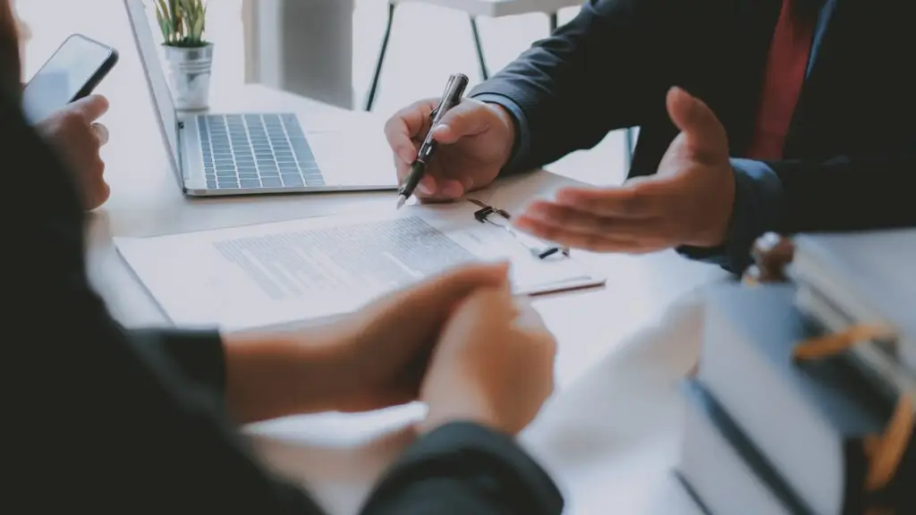 Joseph Raetzer of Raetzer PLLC, a New York-based law firm, advising a client on commercial & contract law matters, including vendor agreements, NDAs, and product development.